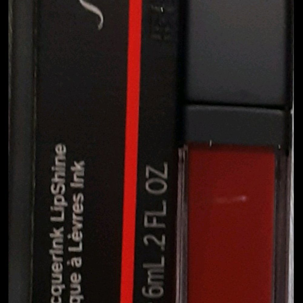Shiseido Scarlet Glare Lip Shine